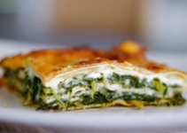 Ispanaklı Lazanya Tarifi ve Malzemeleri